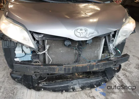 2014 Toyota Sienna Le V6 8 Passenger from USA, damaged, VIN 5TDKK3DC5ES406353